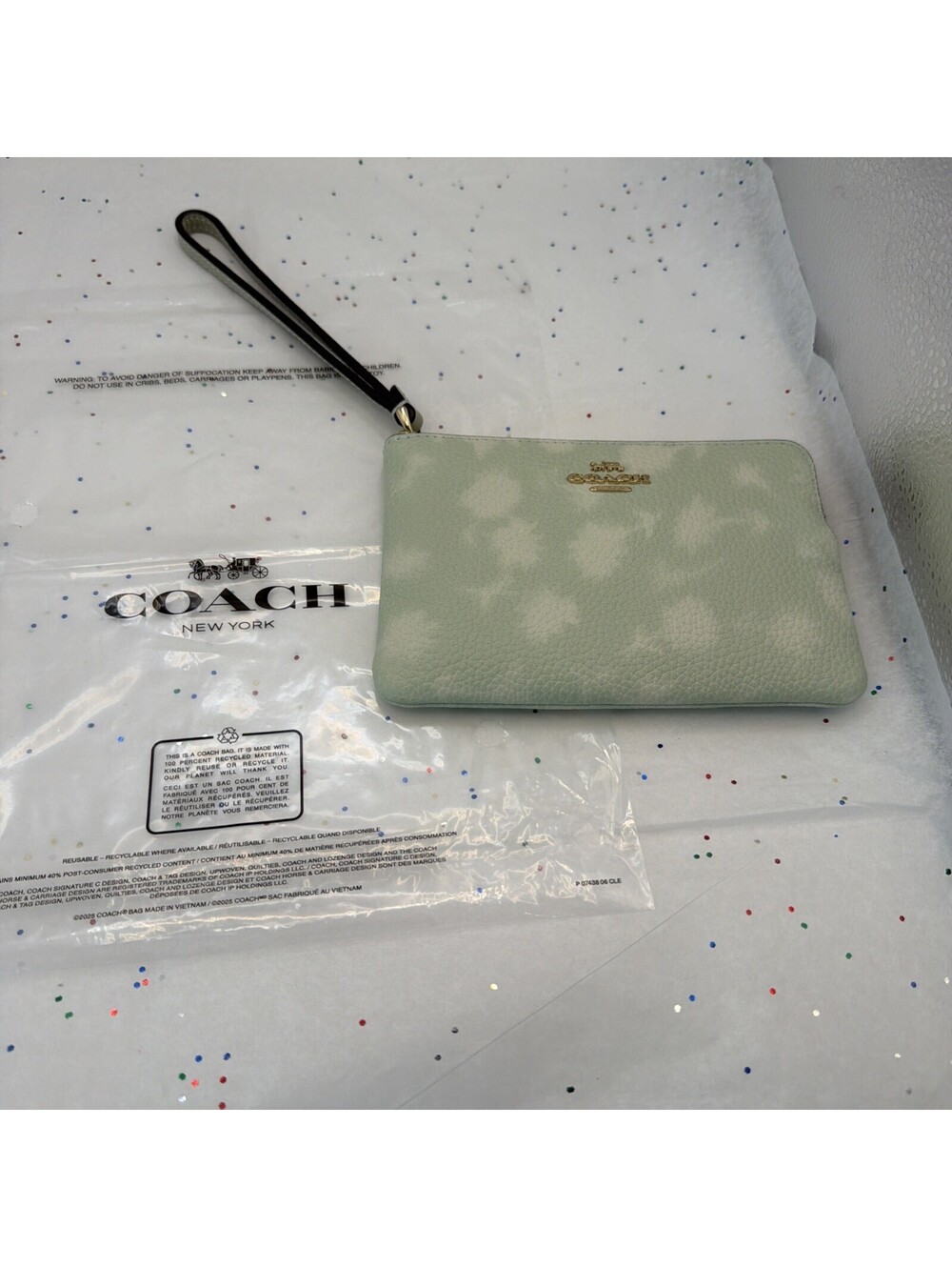 NWT Coach Corner Zip Wristlet CEF79 Pale Green Floral Print Leather Wallet - Picture 2 of 8
